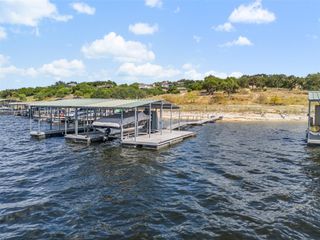 316 Lakefront DR, Point Venture, TX 78645