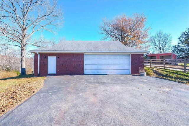 1624 Davis Road, Sadieville, KY 40370