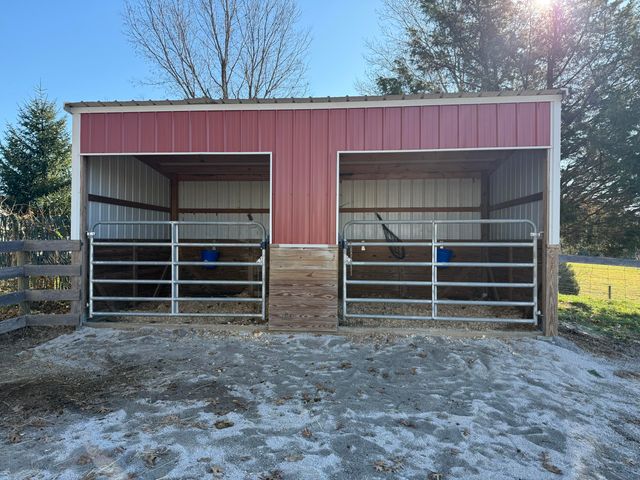 1624 Davis Road, Sadieville, KY 40370