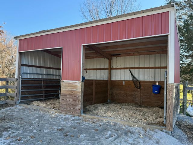 1624 Davis Road, Sadieville, KY 40370