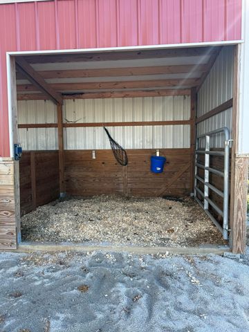 1624 Davis Road, Sadieville, KY 40370