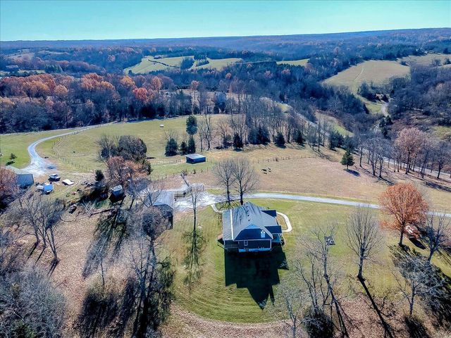 1624 Davis Road, Sadieville, KY 40370