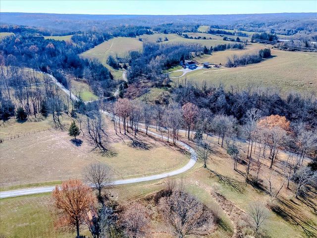 1624 Davis Road, Sadieville, KY 40370