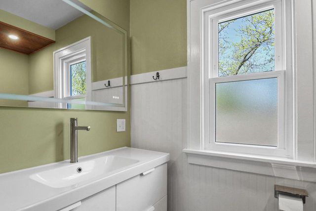 217 3rd Street, Madison, WI 53704