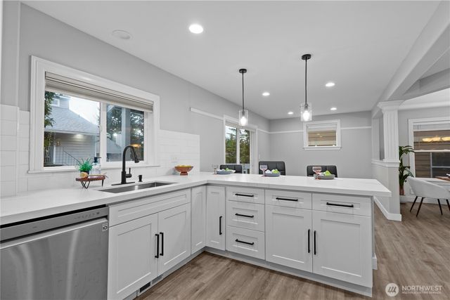 10211 SE 237th Street, Kent, WA 98031