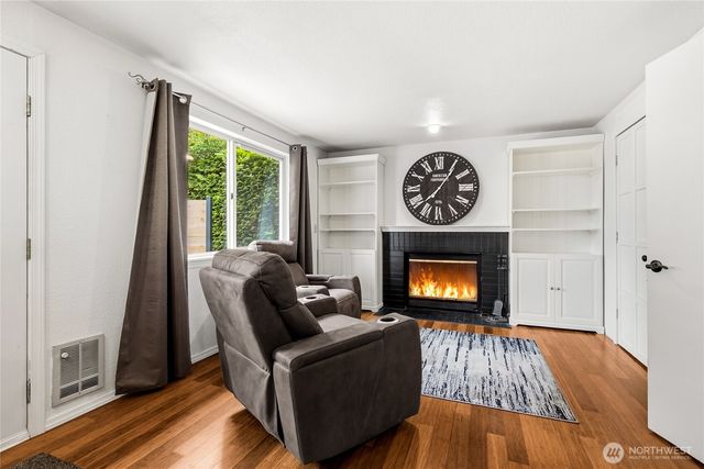 2009 147th Street Ct E, Tacoma, WA 98445