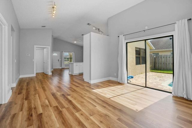 6216 Mullin Street, Jupiter, FL 33458