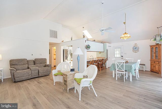 414 OCEAN PKWY, Ocean Pines, MD 21811