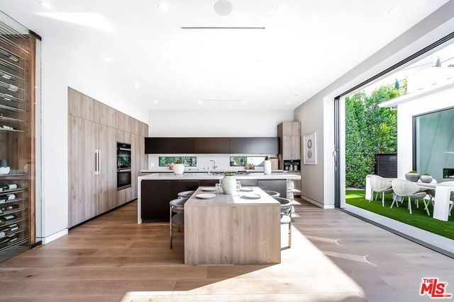 723 N Orlando Avenue, West Hollywood, CA 90069