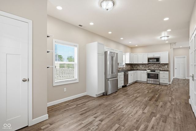 212 E Madison Avenue, Pendleton, IN 46064