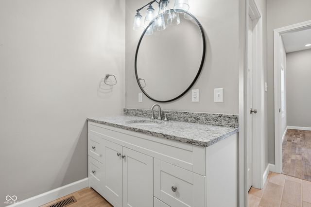 212 E Madison Avenue, Pendleton, IN 46064