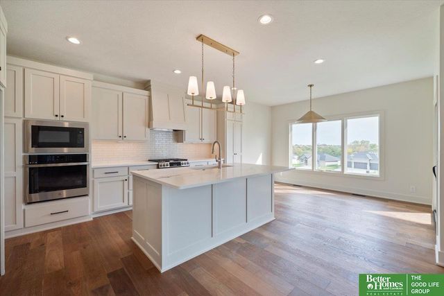 4513 S 203rd Street, Omaha, NE 68135