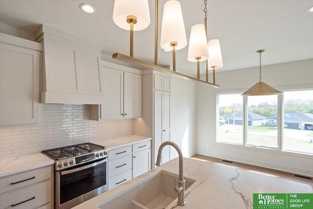 4513 S 203rd Street, Omaha, NE 68135