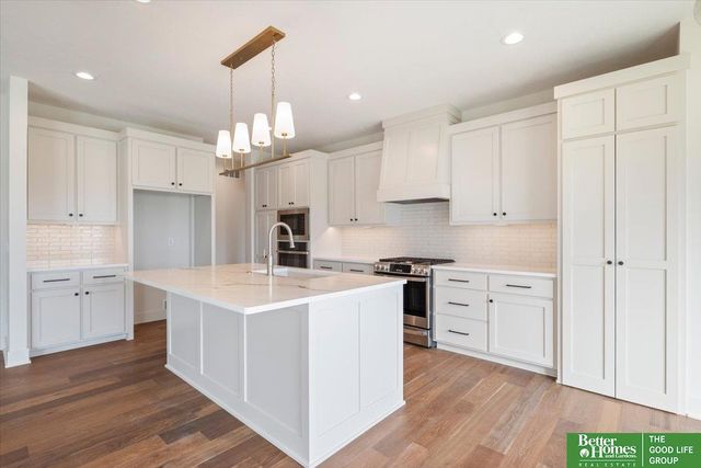 4513 S 203rd Street, Omaha, NE 68135