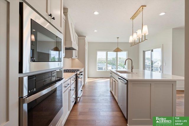 4513 S 203rd Street, Omaha, NE 68135