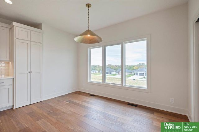 4513 S 203rd Street, Omaha, NE 68135