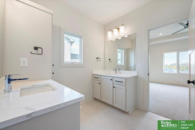 4513 S 203rd Street, Omaha, NE 68135