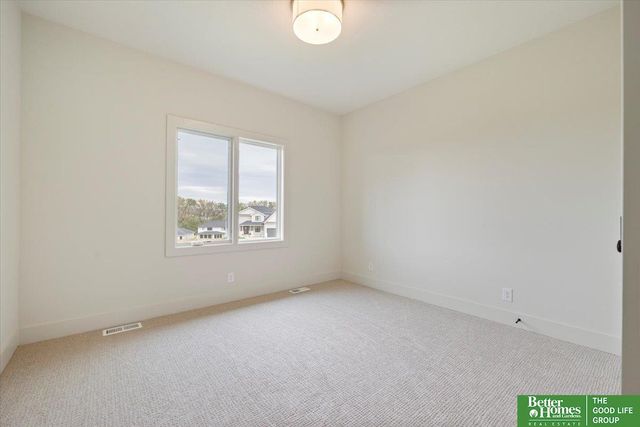 4513 S 203rd Street, Omaha, NE 68135