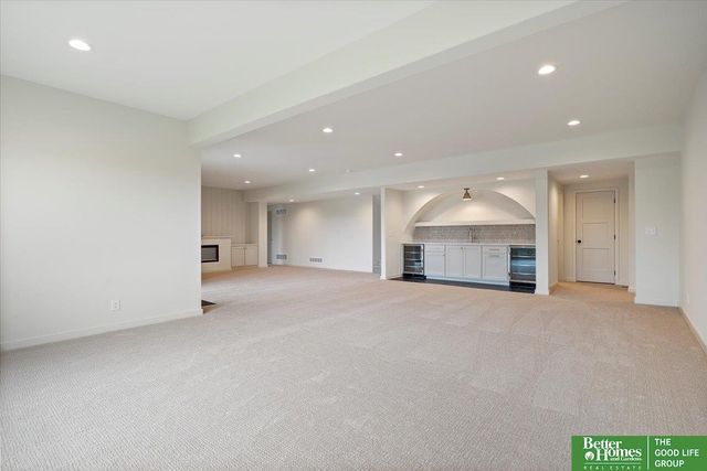 4513 S 203rd Street, Omaha, NE 68135