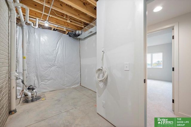 4513 S 203rd Street, Omaha, NE 68135