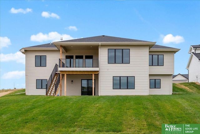 4513 S 203rd Street, Omaha, NE 68135