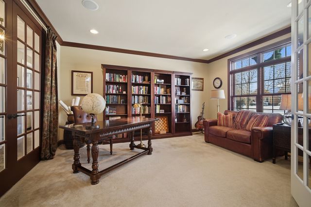 422 Old Mill Circle, Lincolnshire, IL 60069