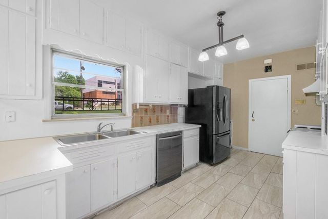 757 Old Ivy NE Road, Atlanta, GA 30342