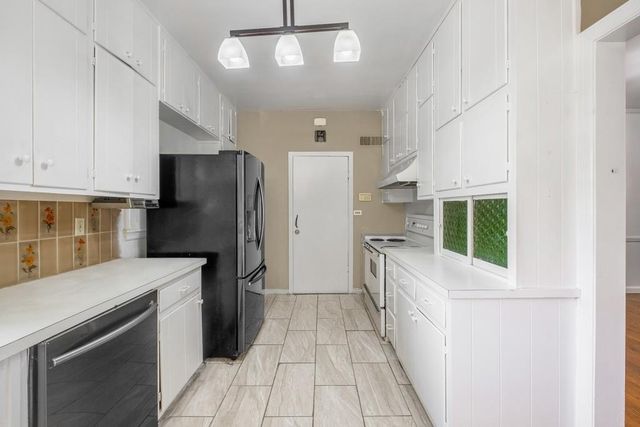 757 Old Ivy NE Road, Atlanta, GA 30342