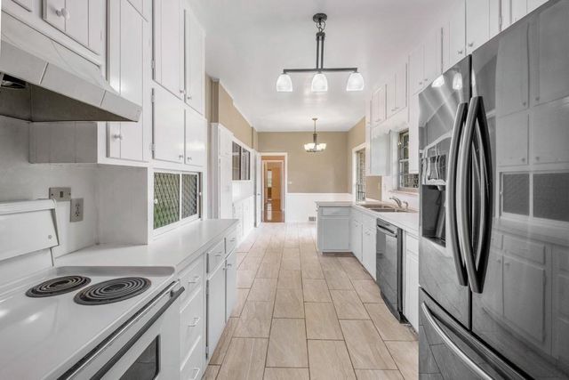 757 Old Ivy NE Road, Atlanta, GA 30342