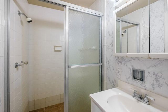 757 Old Ivy NE Road, Atlanta, GA 30342