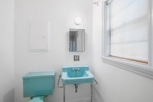 757 Old Ivy NE Road, Atlanta, GA 30342