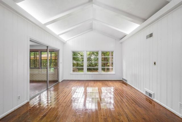 757 Old Ivy NE Road, Atlanta, GA 30342