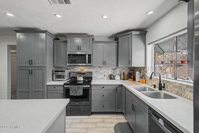 639 W STRAHAN Drive, Tempe, AZ 85283