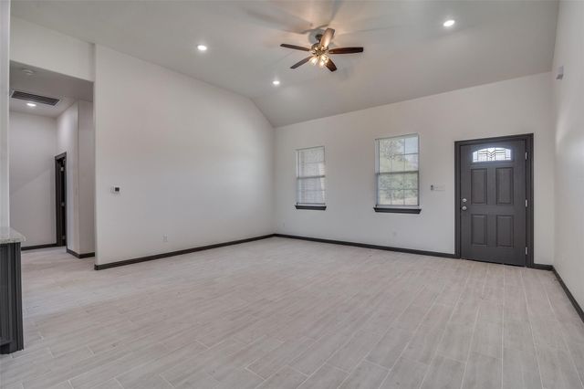 701 Lakeland Drive, West Tawakoni, TX 75474