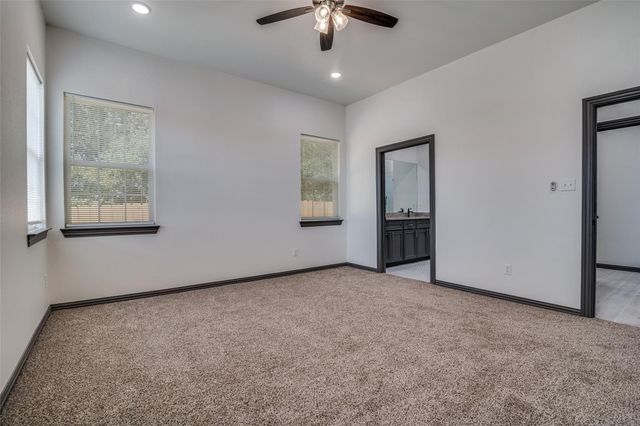 701 Lakeland Drive, West Tawakoni, TX 75474