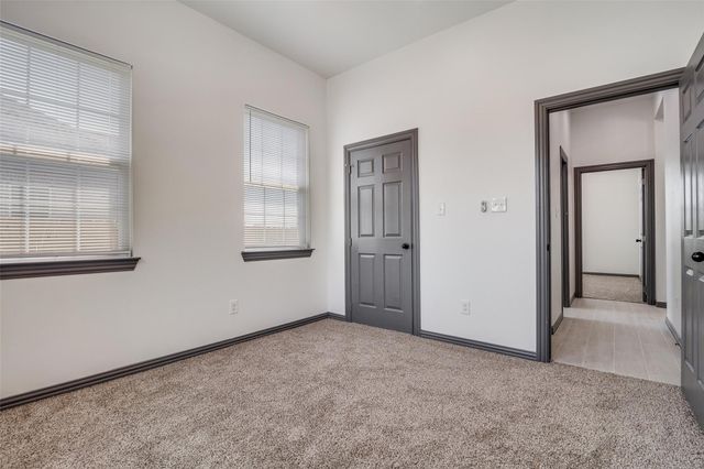 701 Lakeland Drive, West Tawakoni, TX 75474