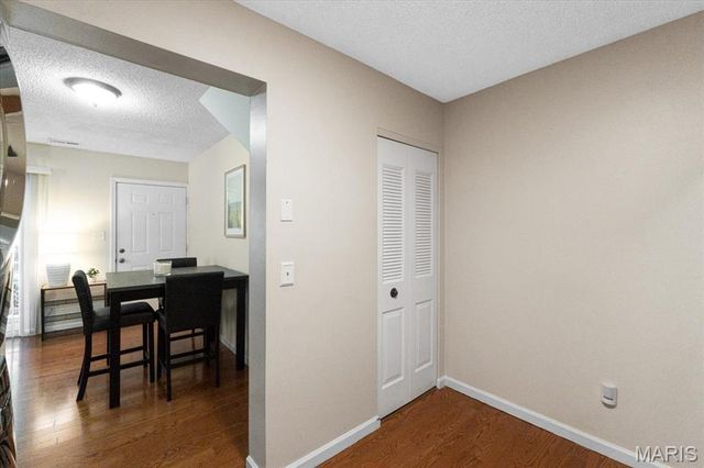 1540 High School Drive, Brentwood, MO 63144
