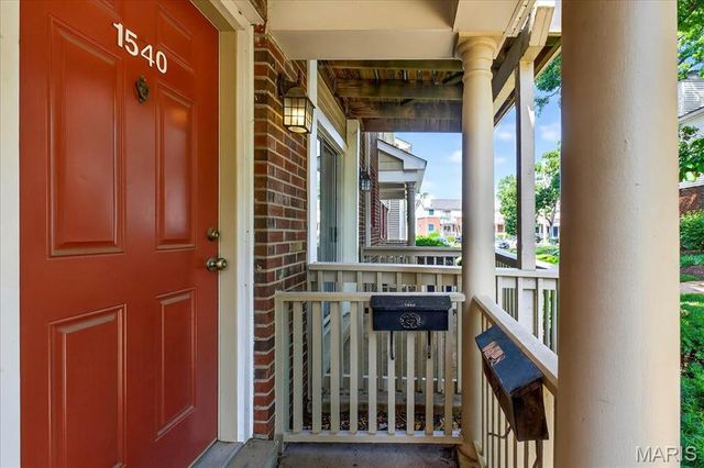 1540 High School Drive, Brentwood, MO 63144