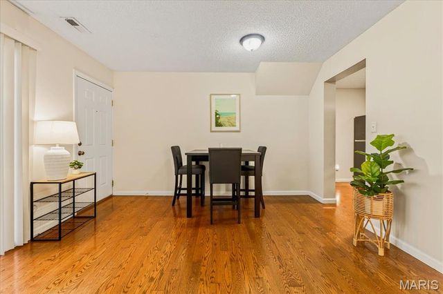1540 High School Drive, Brentwood, MO 63144