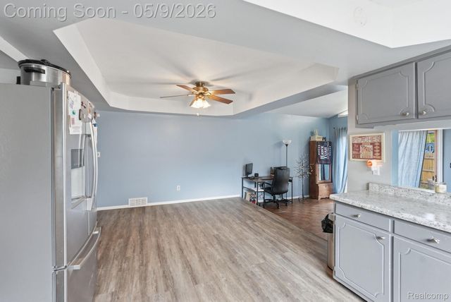 13657 Jenny Drive, Warren, MI 48088