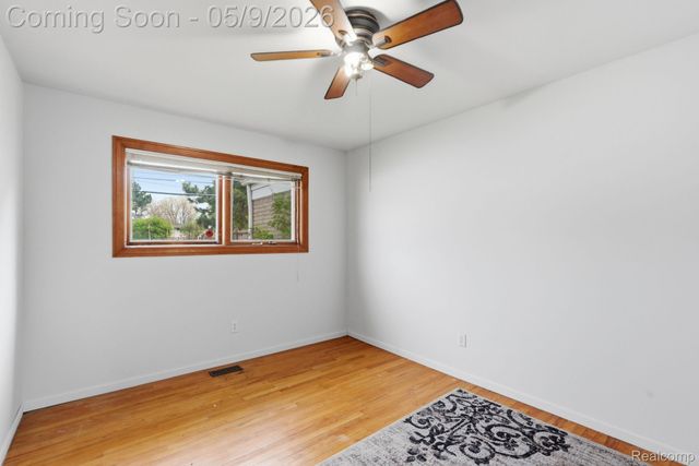 13657 Jenny Drive, Warren, MI 48088