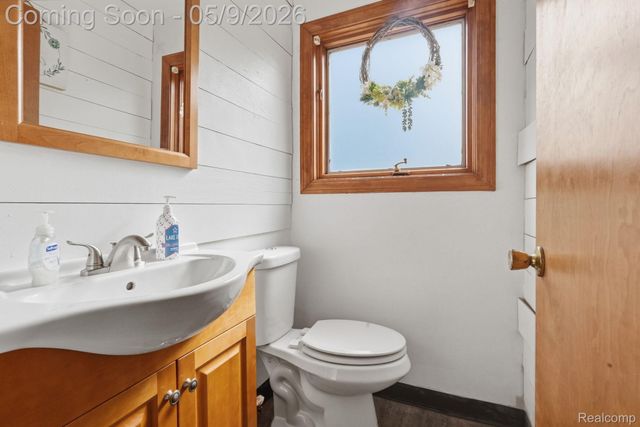 13657 Jenny Drive, Warren, MI 48088