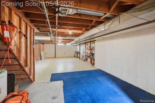 13657 Jenny Drive, Warren, MI 48088