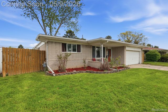 13657 Jenny Drive, Warren, MI 48088