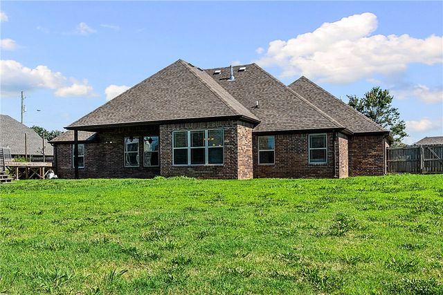 23089 Lawlis Road, Siloam Springs, AR 72761