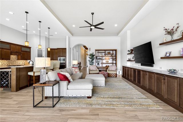 1750 W Westford Path, Hernando, FL 34442