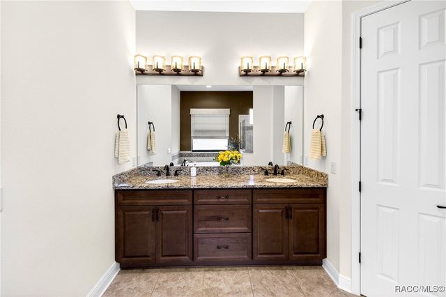 1750 W Westford Path, Hernando, FL 34442