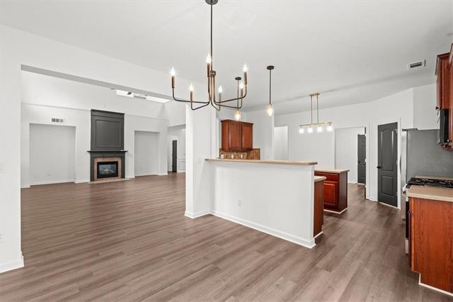 512 Oakbridge Drive, Douglasville, GA 30134