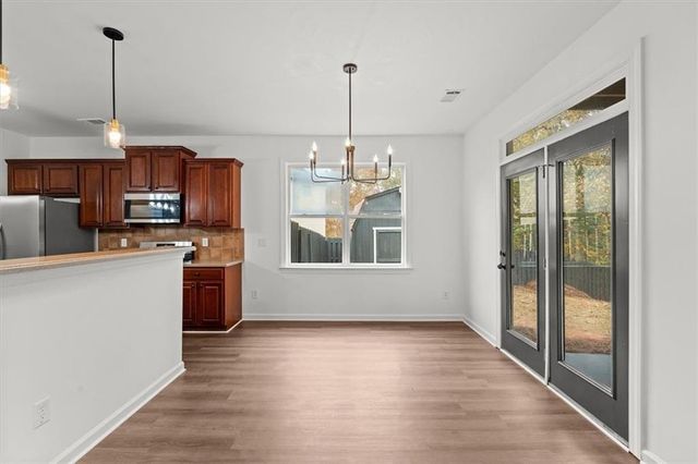 512 Oakbridge Drive, Douglasville, GA 30134