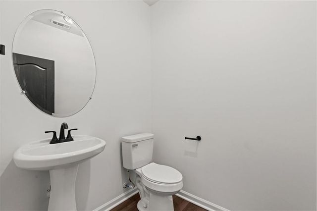 512 Oakbridge Drive, Douglasville, GA 30134